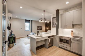 RALEIGH Studio with Full Kitchen